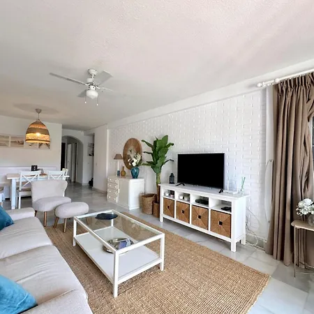 Apartamento Modern 2 Bedroom In *